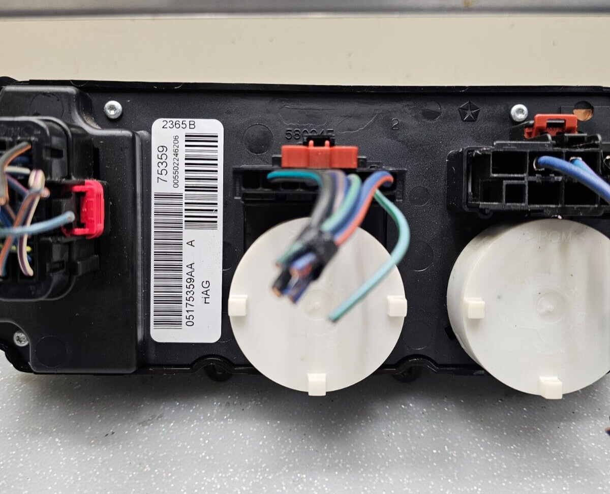 🔥04-07 Dodge Caravan Town Country Dash AC Climate Temperature Heater Control oe
