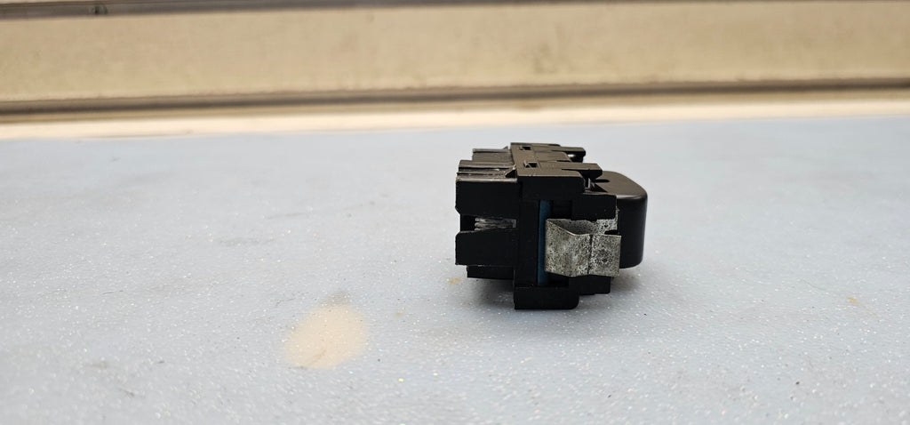 🔥02-05 Trailblazer Right Passenger Rear Window Door Switch Lock Assembly Black