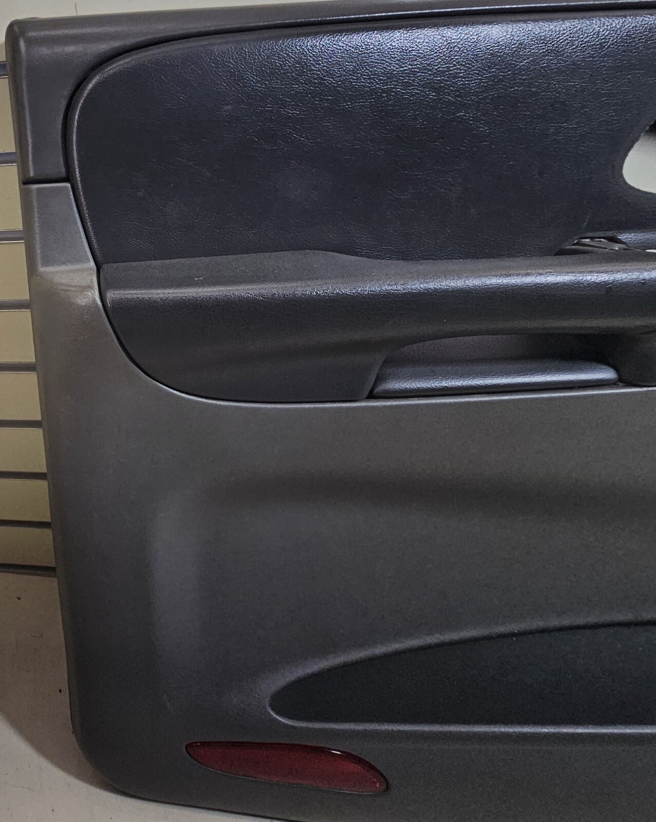 🔥02-09 CHEVY TRAILBLAZER Door Panel  Front LEFT&RIGHT Set2 armrest GRAY DK G D8