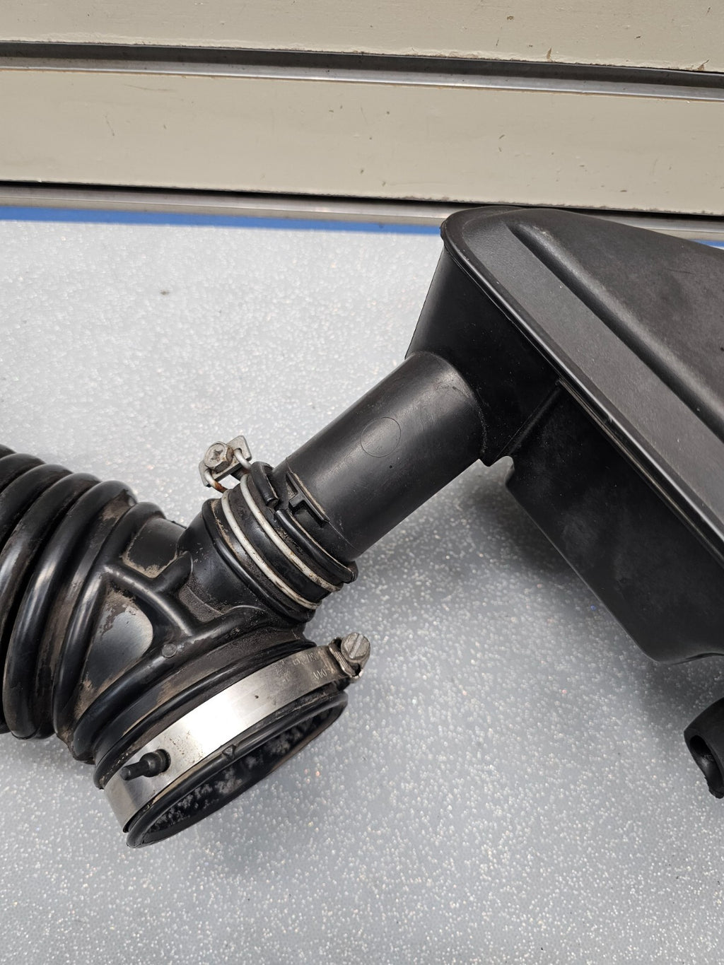🔥08-13 Nissan Rogue Air Cleaner Intake Resonator Assembly Duct Tube Hose OEM