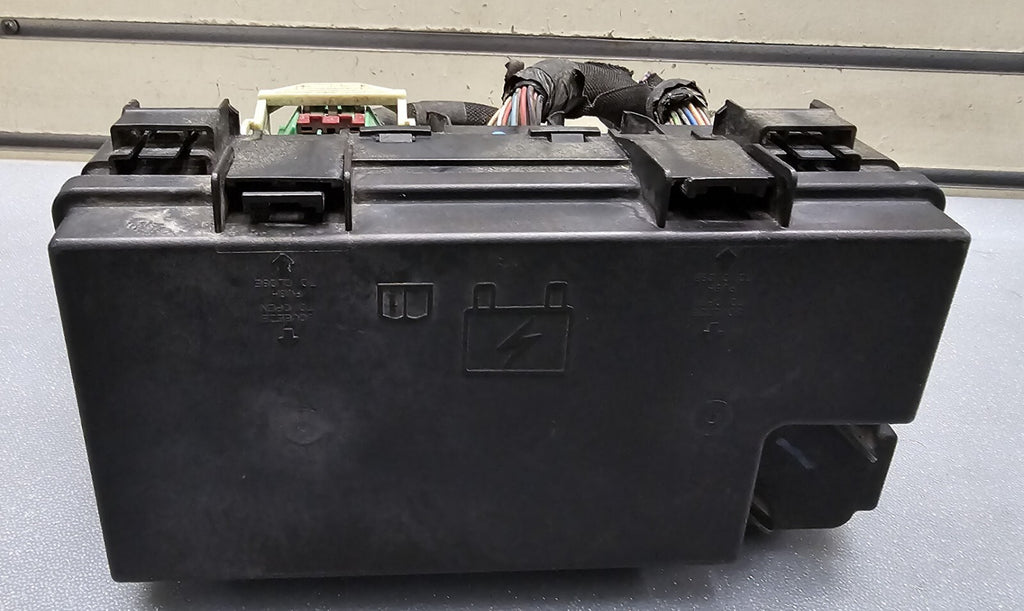 🔥2012 GRAND CARAVAN TOWN & COUNTRY VW ROUTAN FUSE BOX TIPM POWER MODULE RELAY