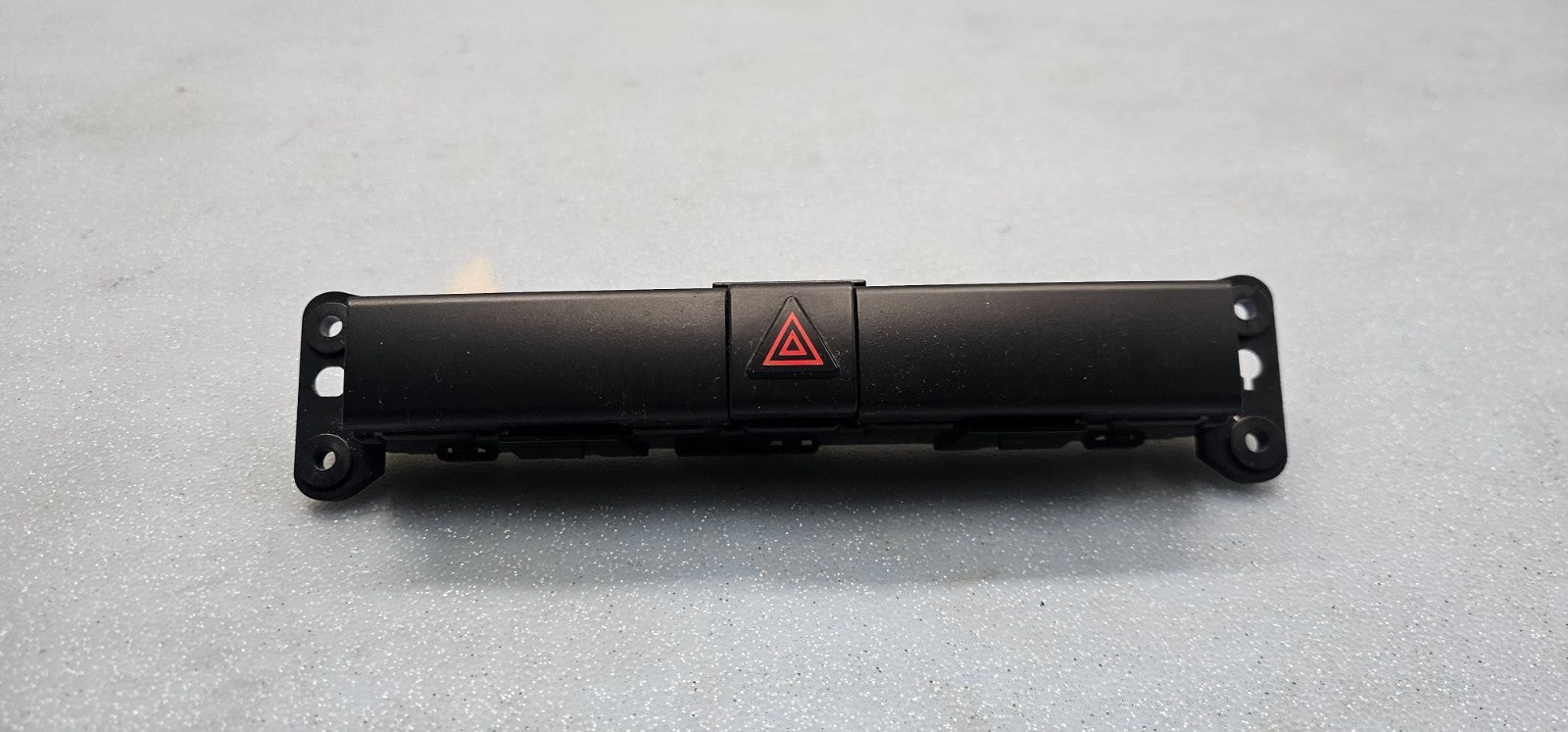 🔥07-10 CHRYSLER SEBRING DODGE AVENGER Dash Emergency Hazard Light Switch OEM