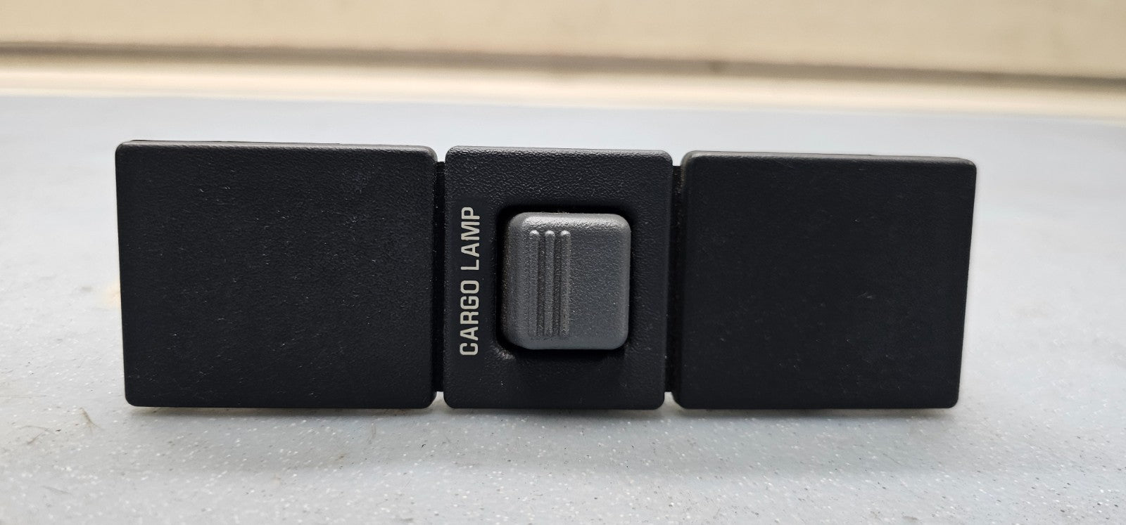 🔥95-00 Chevy GMC C/K Yukon Suburban Cargo Lamp Switch Bezel Assembly Black