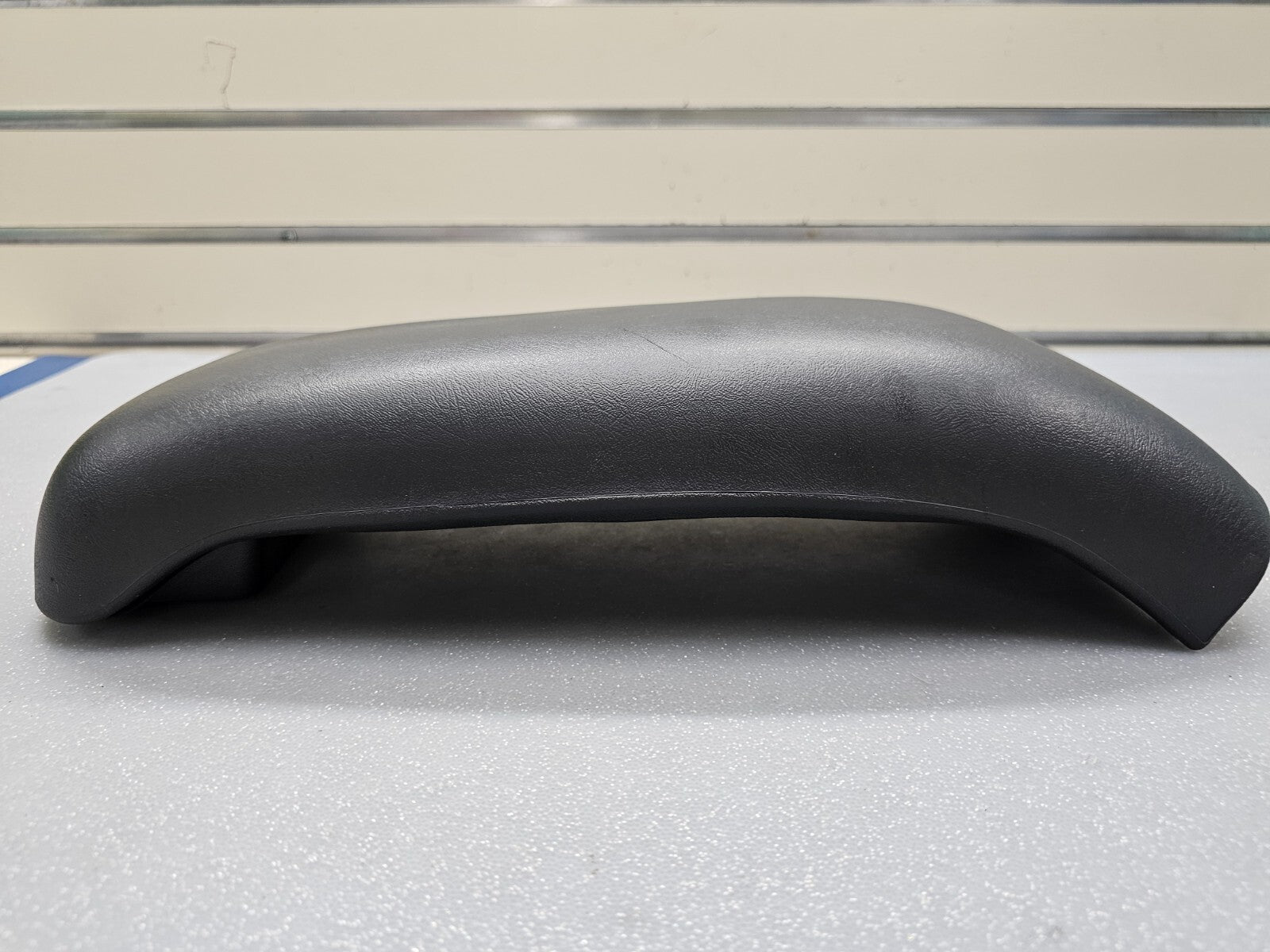 🔥98-04 BLAZER S10 JIMMY SONOMA Front Center Console Lid Arm Rest Cover BLACK L7