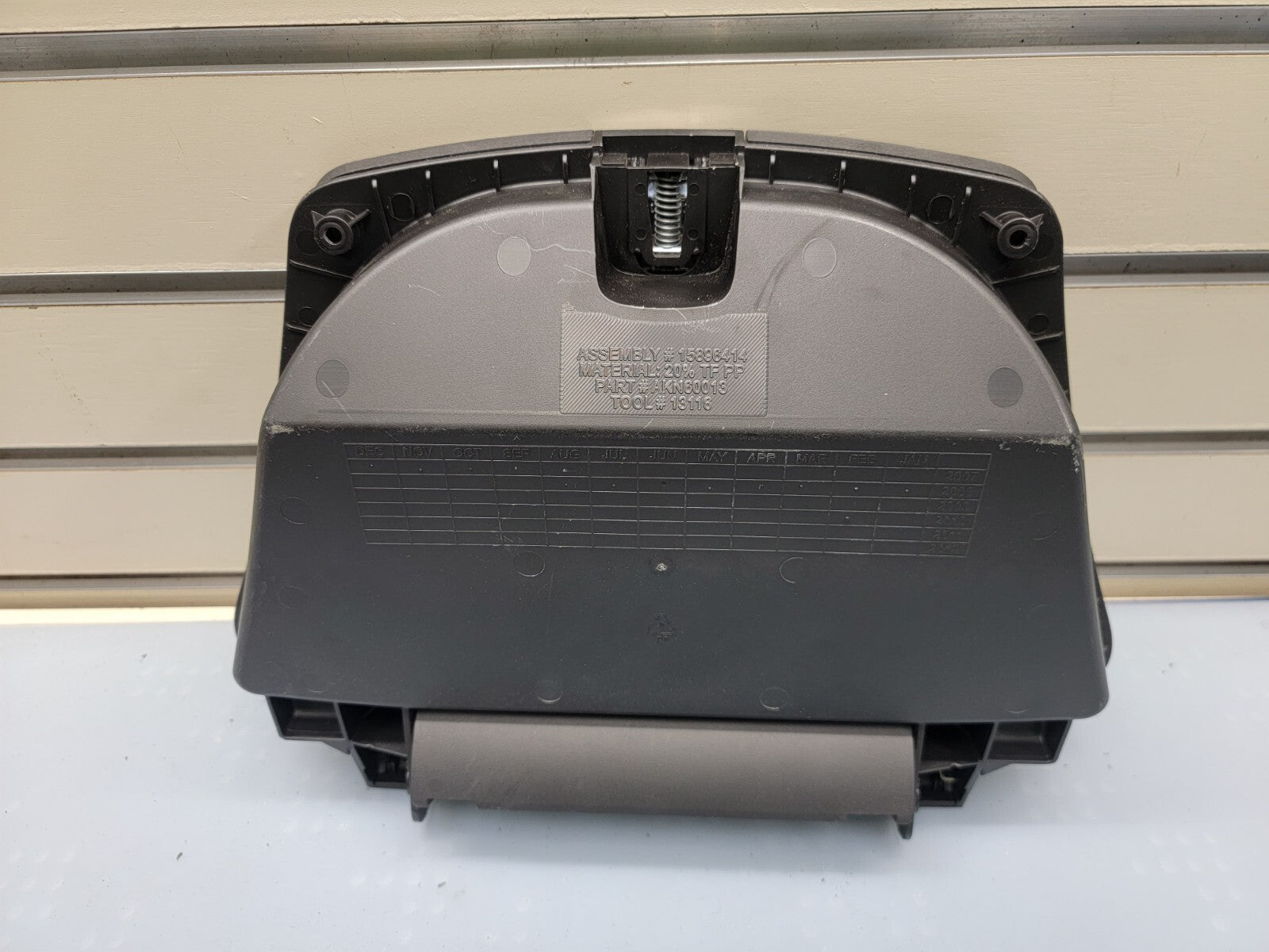 🔥2008-2012 Chevrolet Malibu  DASH CENTER CUBBY BIN COMPARTMENT Storage Bin GRAY