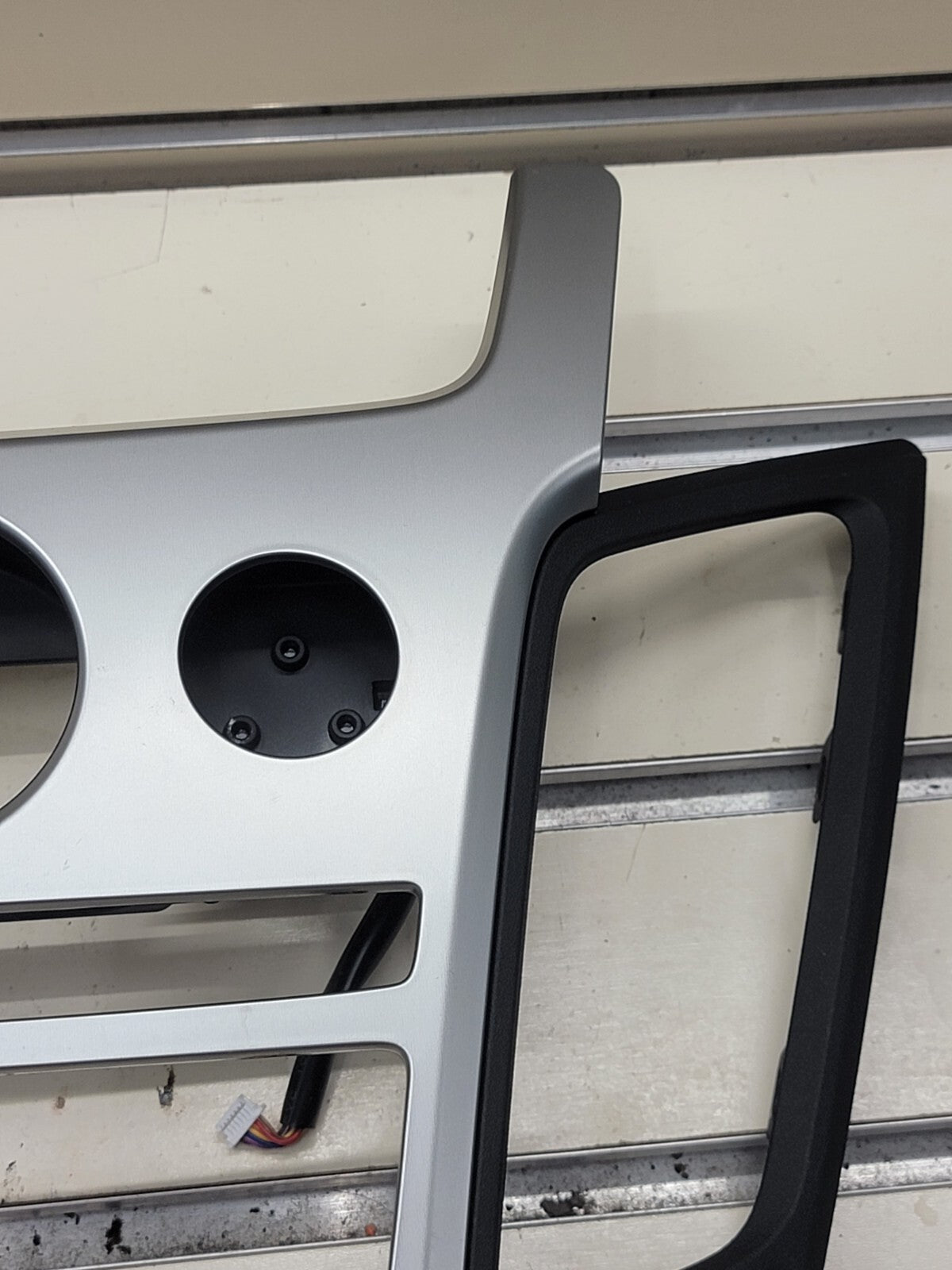 🔥2008-2013 Cadillac CTS Radio Control Panel trim bezel gray B44