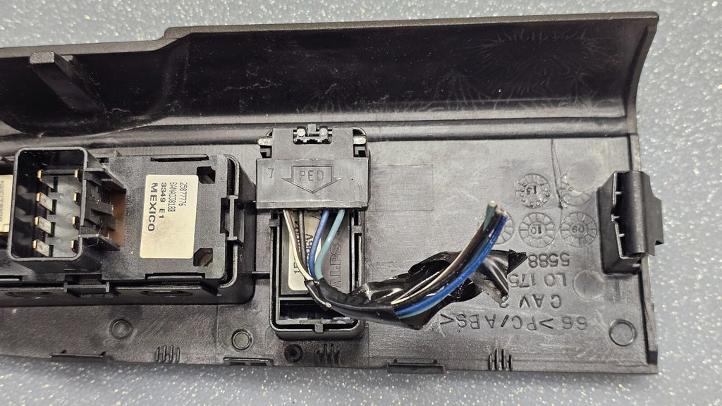 07-10 CHEVY SILVERADO GMC PASSENGER RIGHT SIDE POWER WINDOW SWITCH WS47