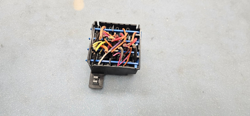🔥95-99 SUBURBAN GMC TRUCK CK Door Engine Bay Under Hood Fuse Box Cover Lid