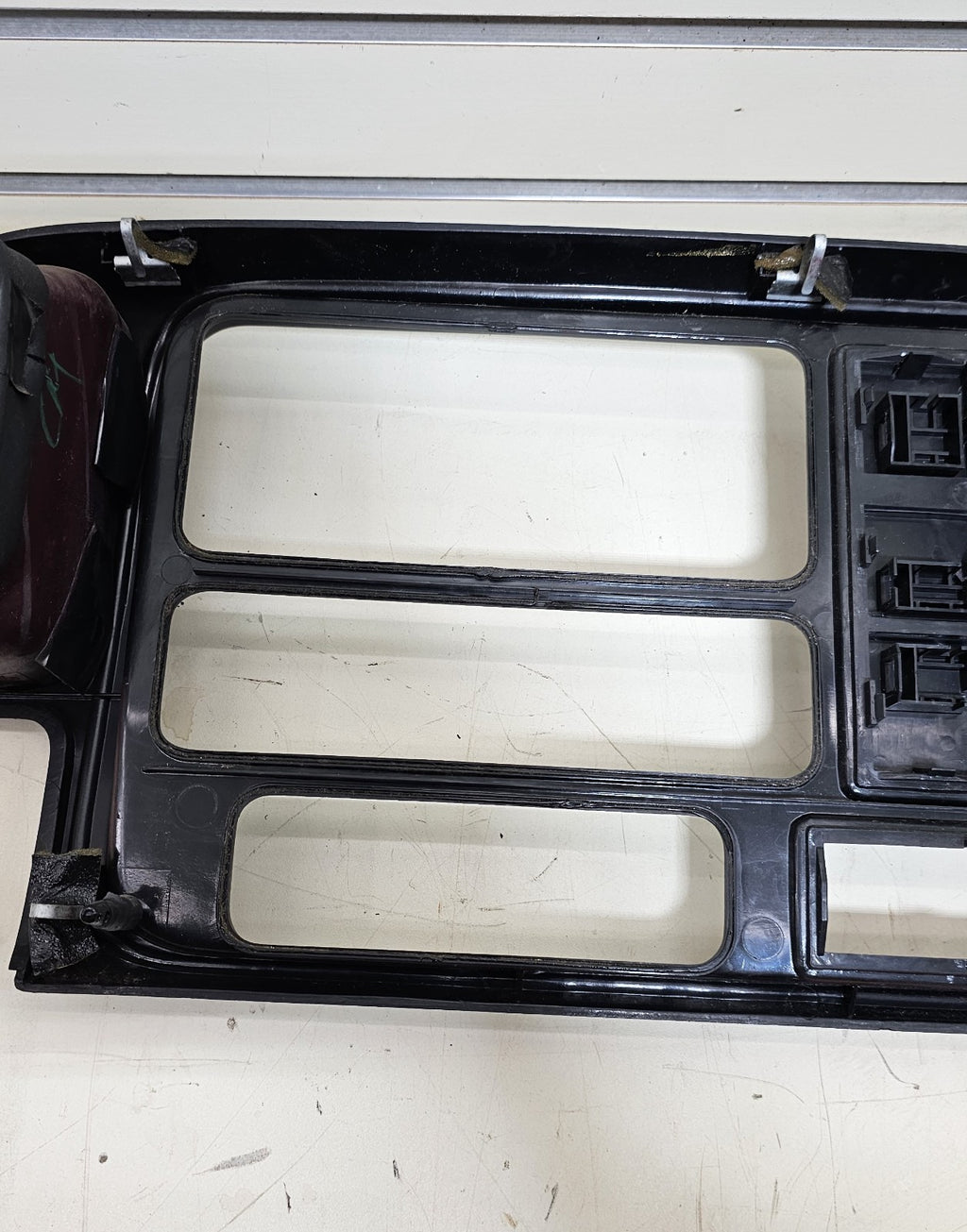 95-99 CHEVY GMC TRUCK SILVERADO CK Cluster Gauge Speedo Dash Bezel Red C3