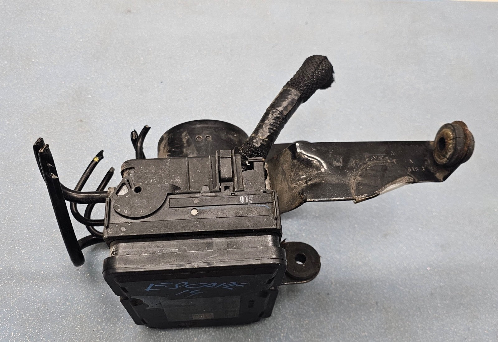 13-15 FORD ESCAPE ABS ANTI-LOCK BRAKE PUMP ASSEMBLY/FE