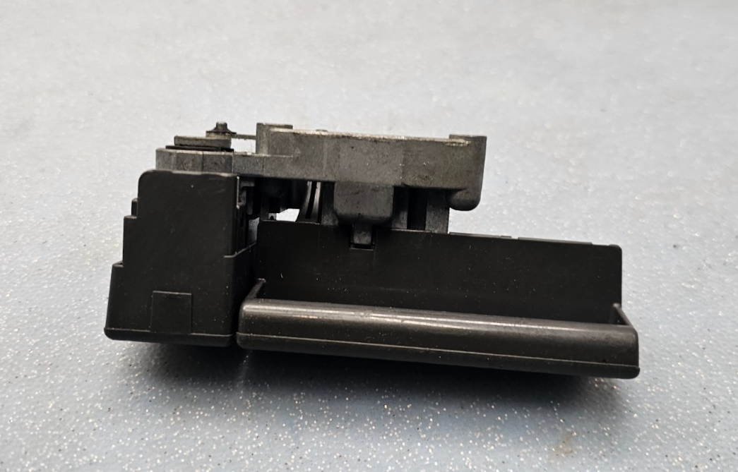 🔥03-08 Pilot Glove Box Latch Lock Release Handle Compartment Assembly DK GRAY