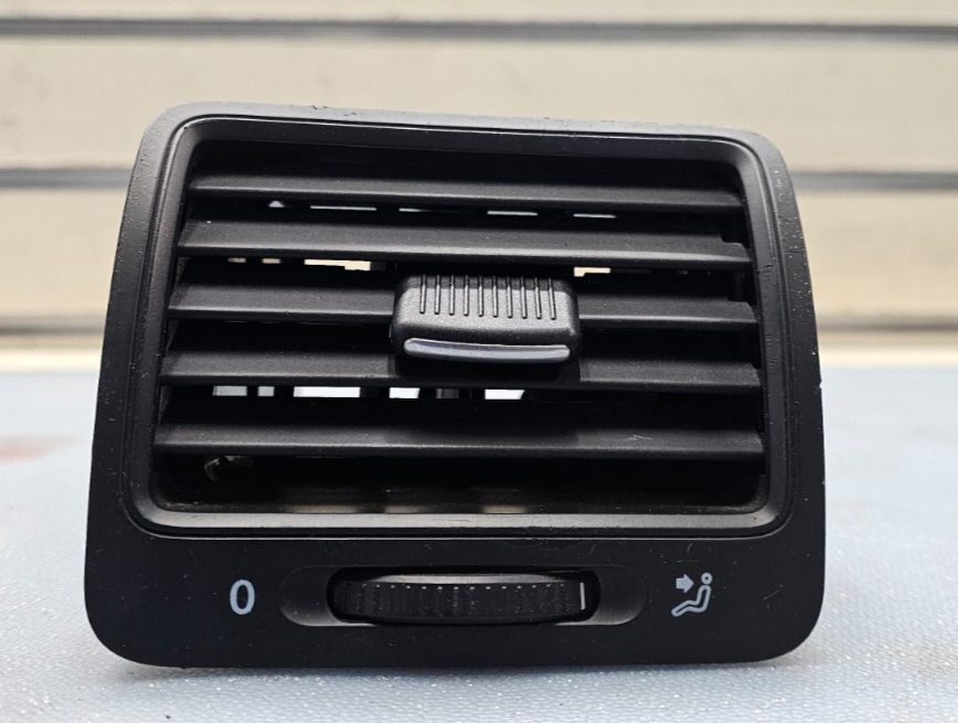 🔥05-10 VOLKSWAGEN JETTA FRONT CENTER DASH RIGHT PASSENGER AIR VENT HEATER BLACK