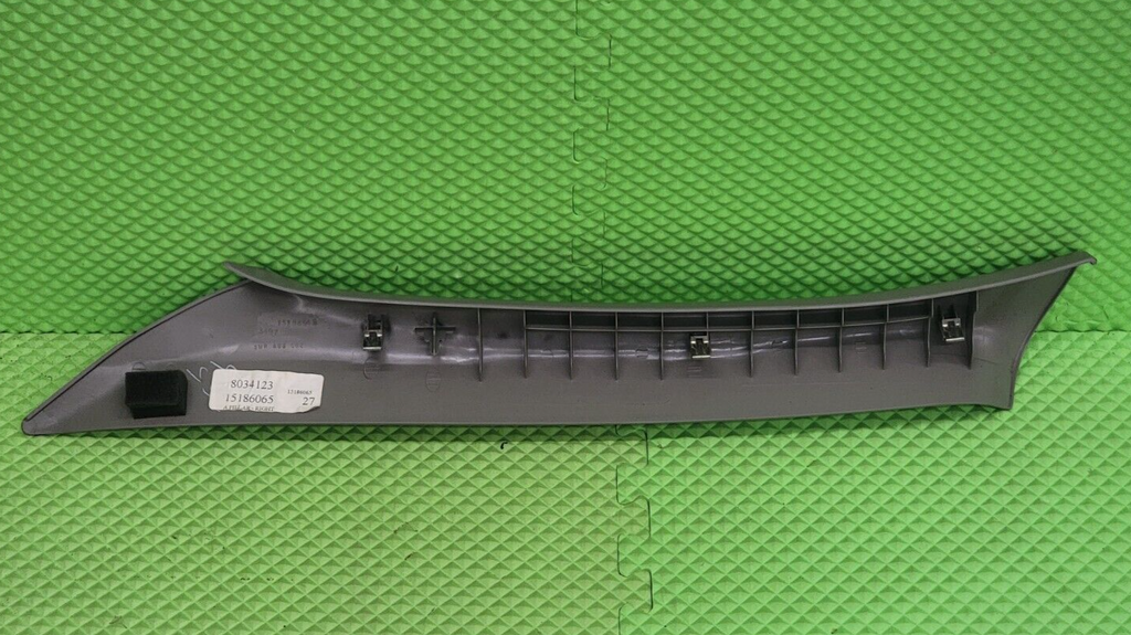 🔥02-09 CHEVY TRAILBLAZER PASSENGER PILLAR TRIM PANEL ASSEMBLY OEM DARK GRAY