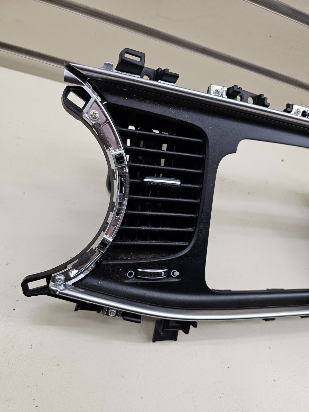 14-15 KIA OPTIMA CENTER FRONT DASH RADIO SURROND BEZEL TRIM PANEL ASSEMBLY BLACK