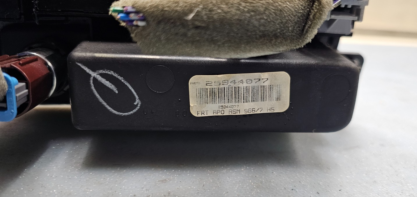 🔥2008-2012 Buick Enclave Dash Console Heat Traction Switch Assembly OEM BLACK