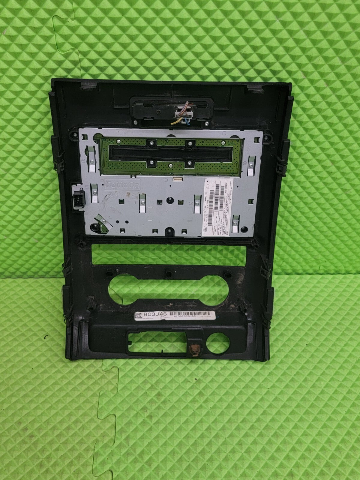 🔥2009-2012 Ford F-150 Raptor Center Dash Radio Bezel Panel Black B40