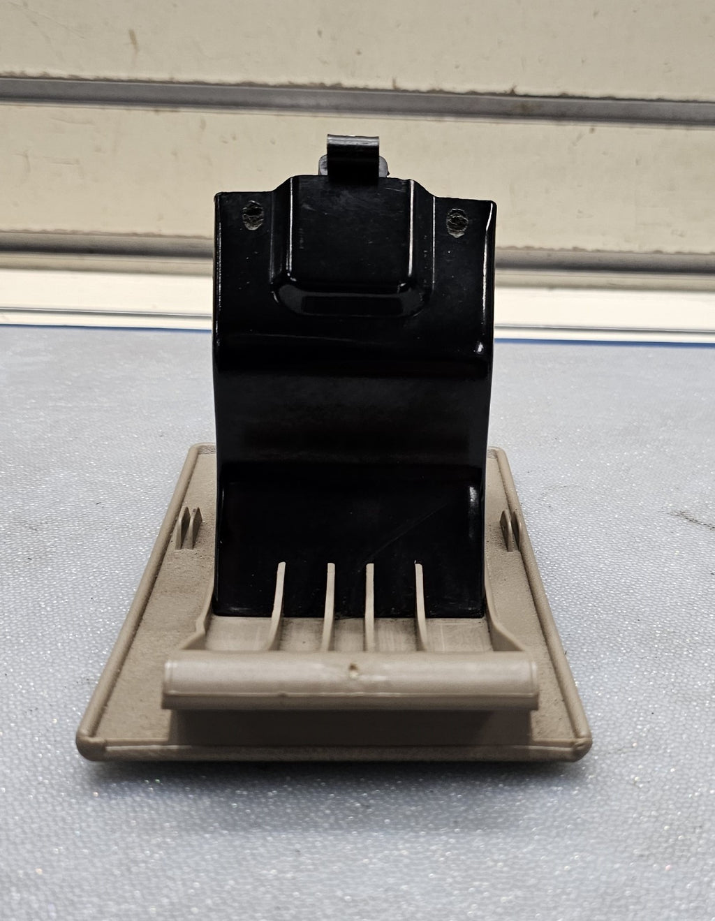 🔥95-98 CHEVY GMC SILVERADO YUKON TAHOE C/K Lighter Port Ashtray ash tray Tan