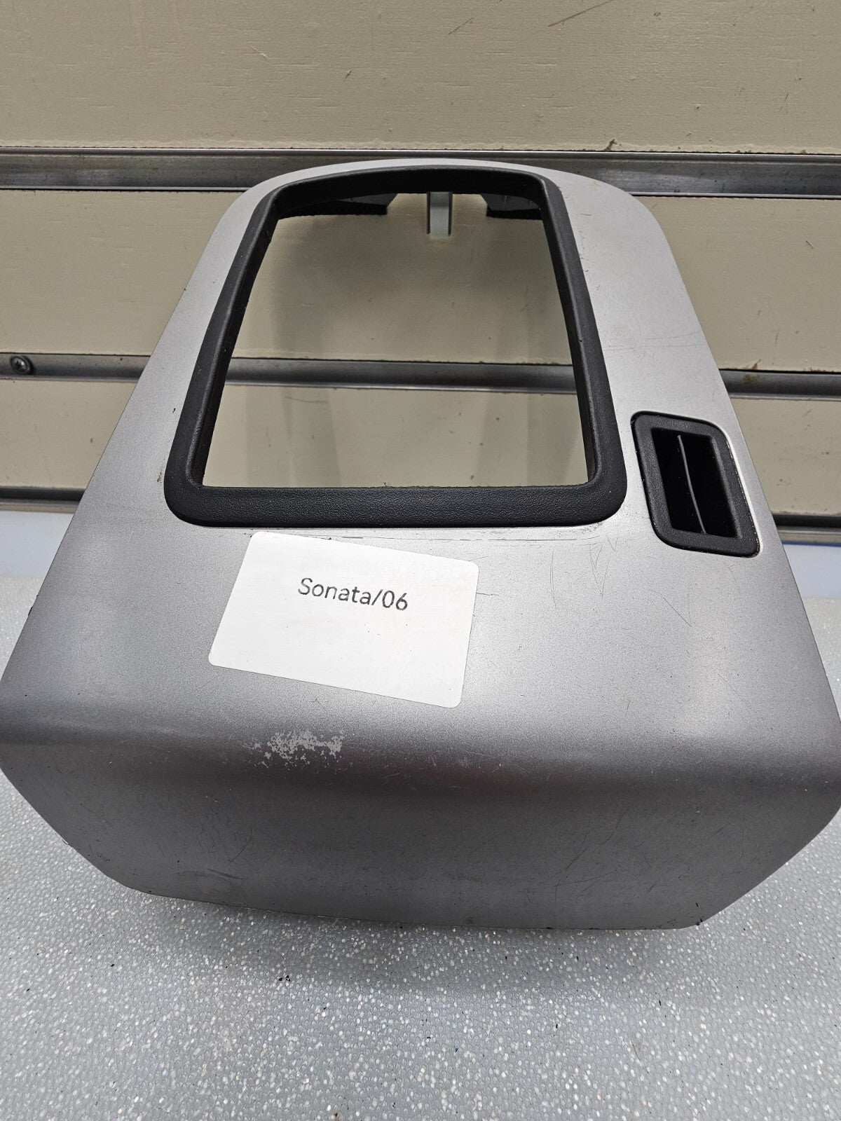 🔥2006-2008 Hyundai Sonata Center Console Shifter Bezel Trim Panel GRAY OEM