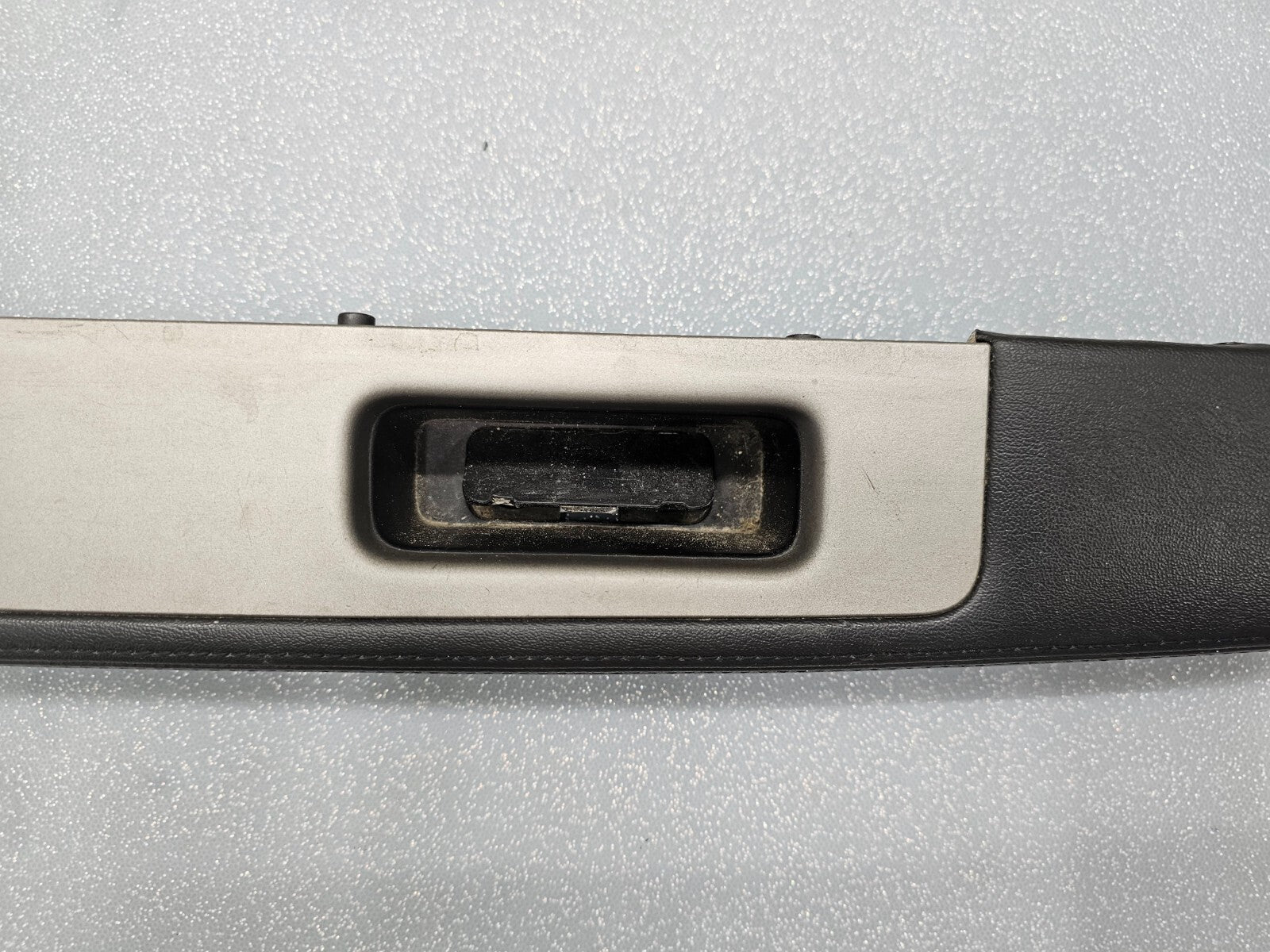 🔥07-14 LINCOLN NAVIGATOR OEM REAR LEFT DRIVER SIDE DOOR WINDOW SWITCH ARM REST