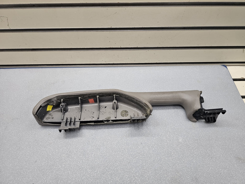 🔥99-02 Silverado SIERRATAHOE Door Panel ARMREST Front LEFT Handle LIGHT GRAY H1