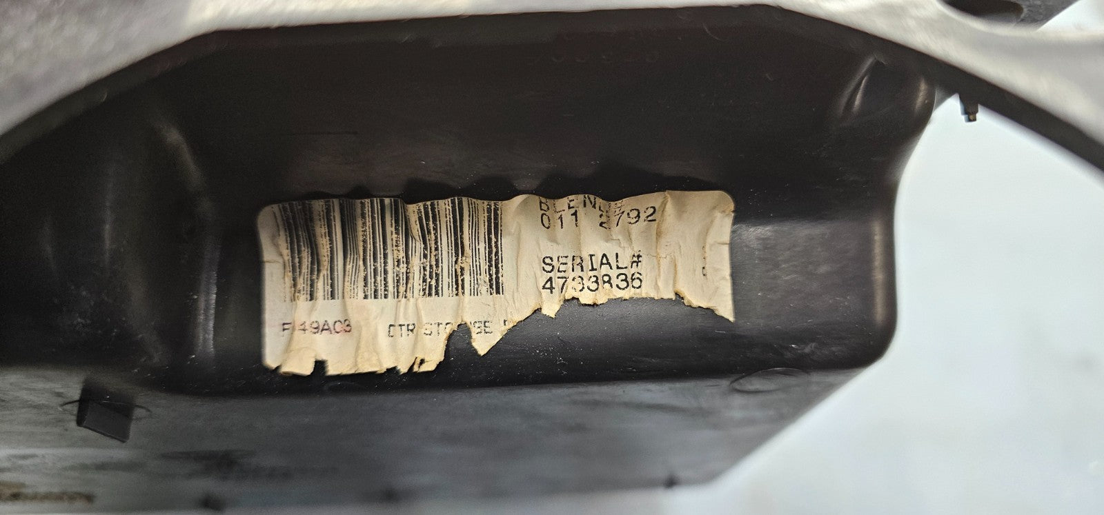 🔥04-08 FORD FREESTYLE TAURUS X UPPER DASH GLOVE BOX STORAGE COMPATMENT TAN OEM