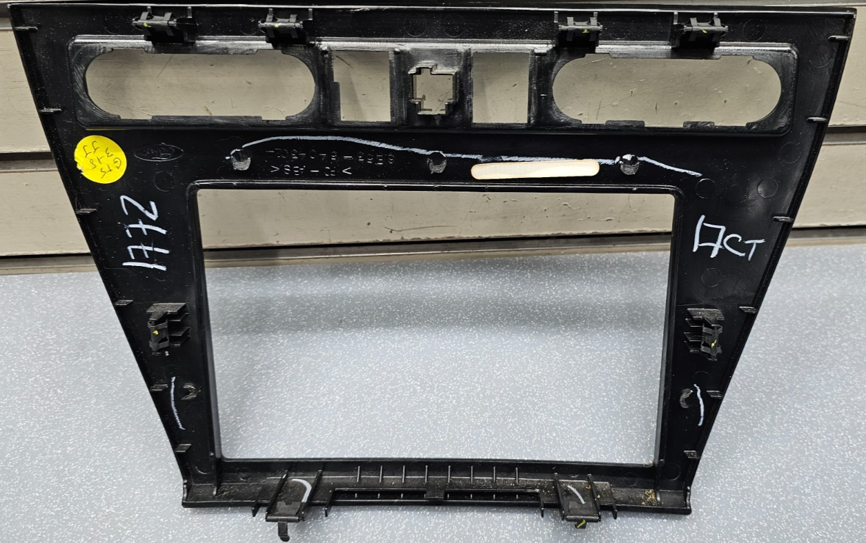 🔥06-09 Fusion Milan Dash Trim Panel FM Radio Stereo Bezel CARBON BLACK/SILVER