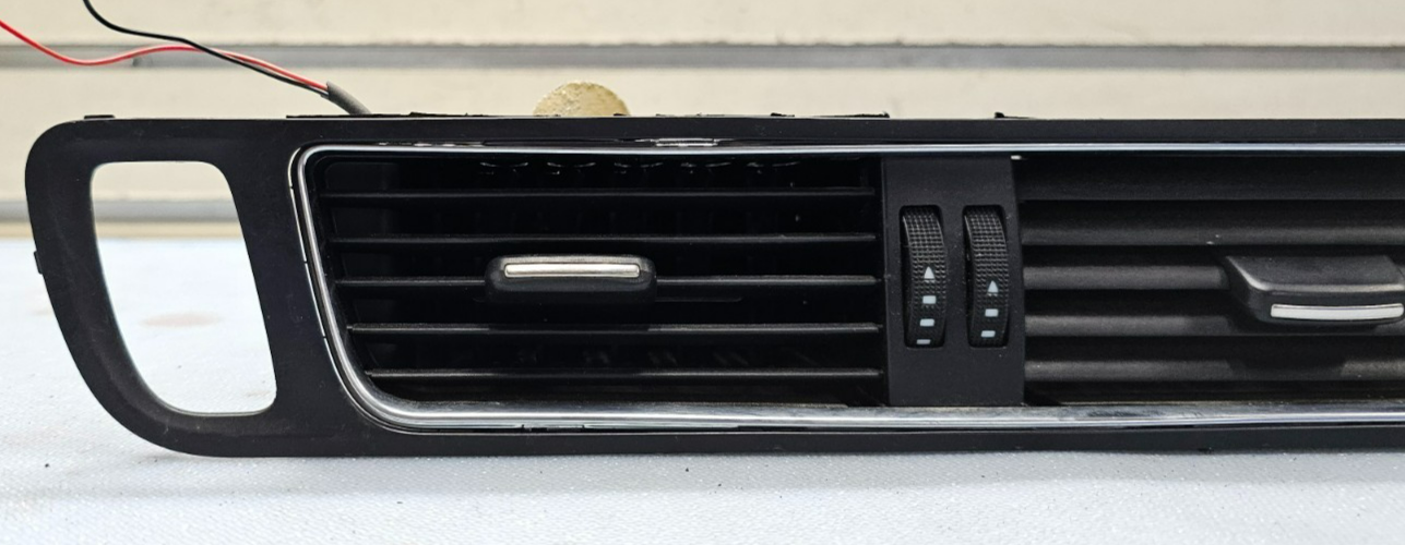 🔥09-12 AUDI Q5 8R QUATTRO FRONT CENTER DASH AC HEATER AIR VENT GRILLE OEM