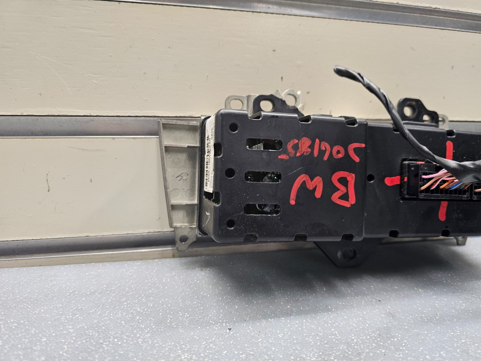 03-05 Lincoln Aviator Dash A/C Heater Climate Temperature Control Unit Panel OEM