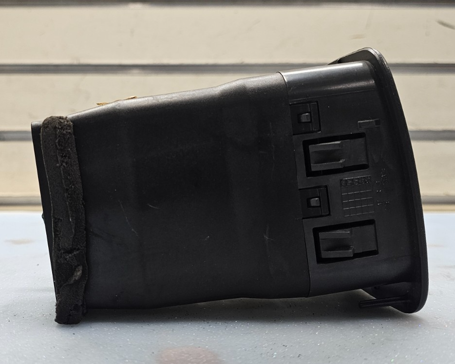 🔥99-06 Silverado Tahoe Dash Right Passenger Air Vent A/C AC HVAC Heater Black
