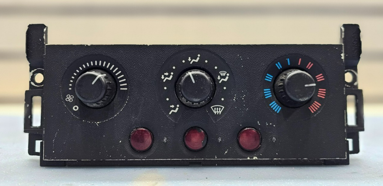 04-08 Pontiac Grand Prix Dash AC Heater Climate Control Module Panel Temperature