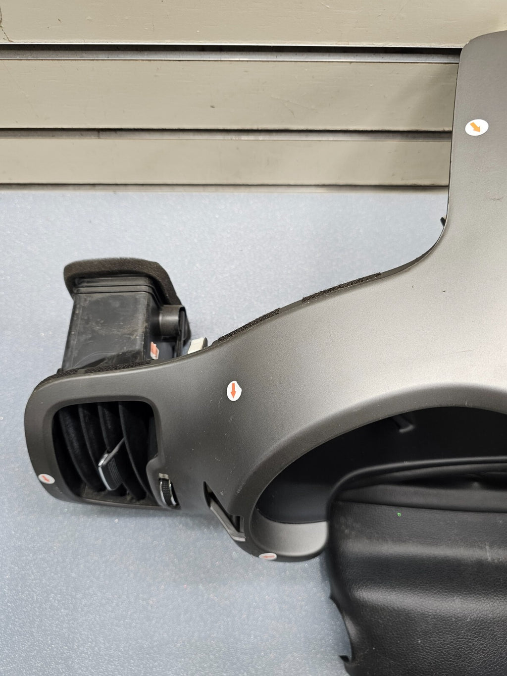 11-16 KIA SPORTAGE DASH SPEEDOMETER INSTRUMENT GAUGE CLUSTER BEZEL TRIM DK GRAY