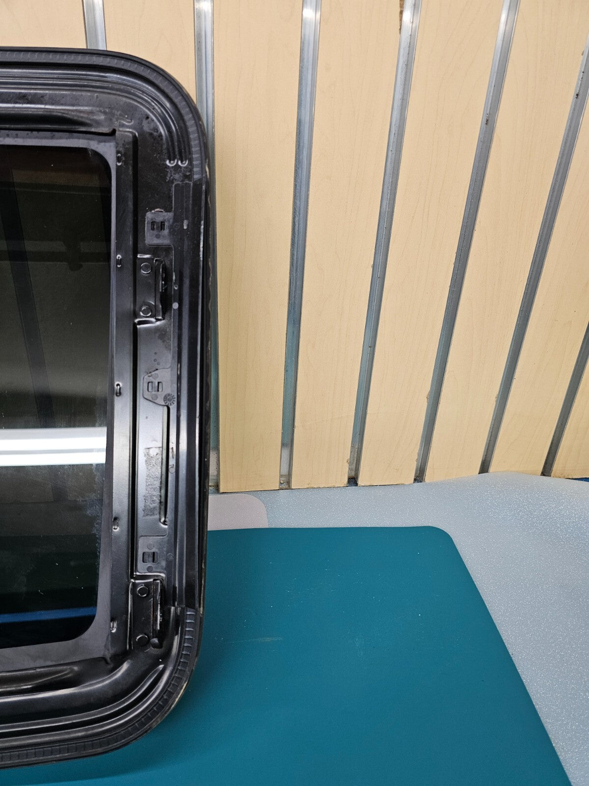 2006-2012 Ford Fusion Sun Roof Moon Roof Window Glass Lid Assembly Motorized OEM