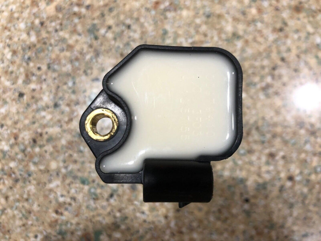 04-05 Cadillac Deville DTS DHS STS SLS Front NORTHSTAR Ignition White Top Coil