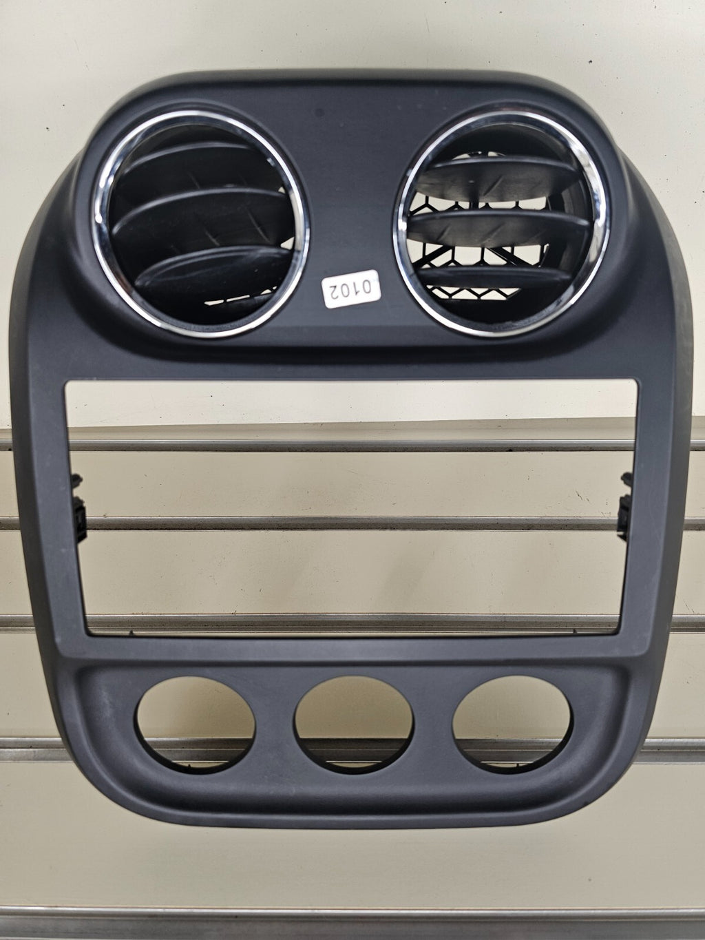 10-16 Compass Patriot Center Dash Radio Climate Trim Surround Bezel Panel BLACK
