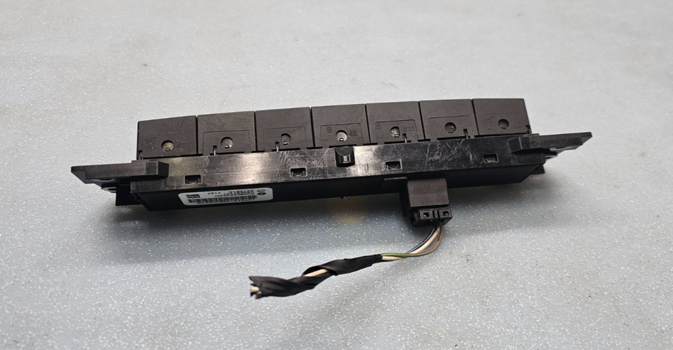 🔥2008-2010 Grand Cherokee Commander Seat Heater Switch