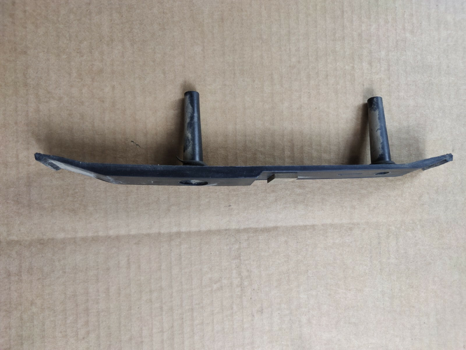 🔥87-96 Ford F150 F250 BRONCO Tailgate Trim REAR Panel Molding MOUNTING BRACKET