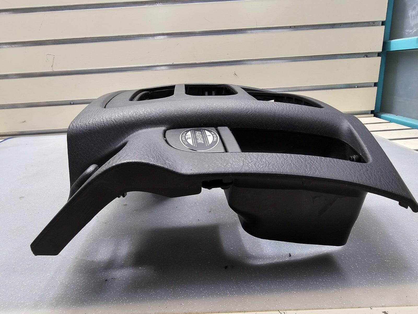 🔥02-05 Dodge RAM Dash RADIO SUUROUND Bezel Climate Trim Panel Storage Black B10