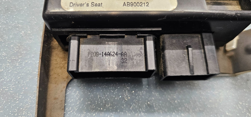 🔥03-11 LINCOLN TOWN CAR DASH Left Driver Seat Memory Control Module