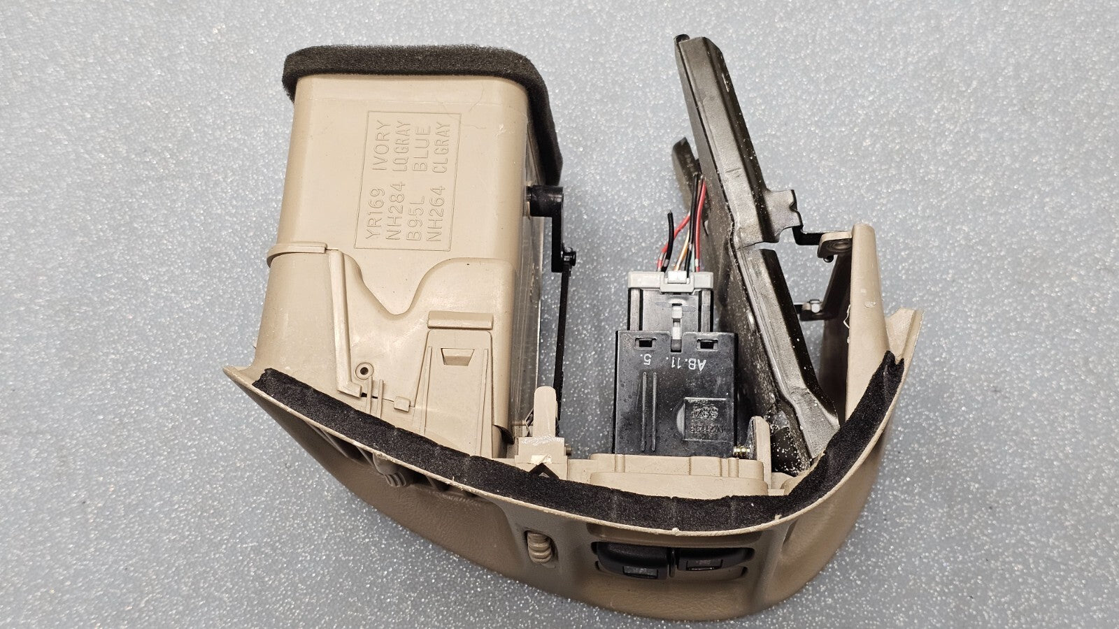🔥 98-02 HONDA ACCORD Dash Left Driver Air Vent Heater Conditioning Tan