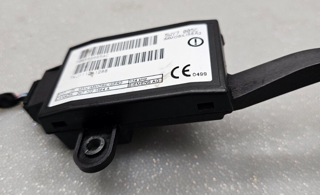 99-04Grand Cherokee 01-03Caravan Ignition Switch Immobilizer Module Control Unit