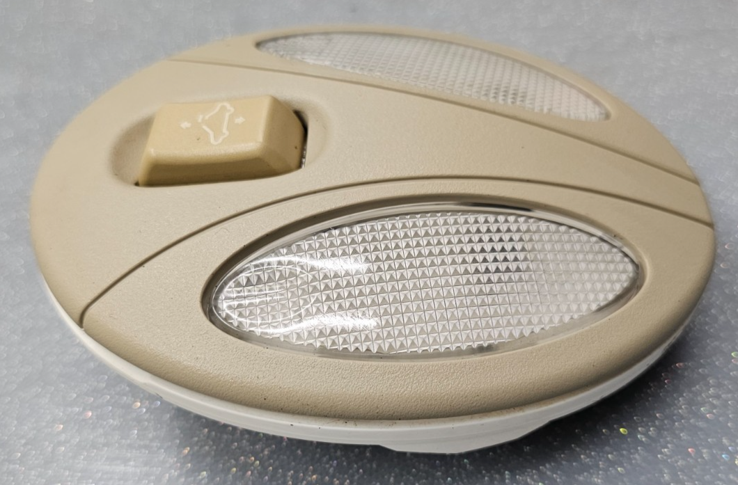 🔥03-07 ION Dome Map Interior Courtesy Reading Lamp Light SUNROOF Assembly Tan