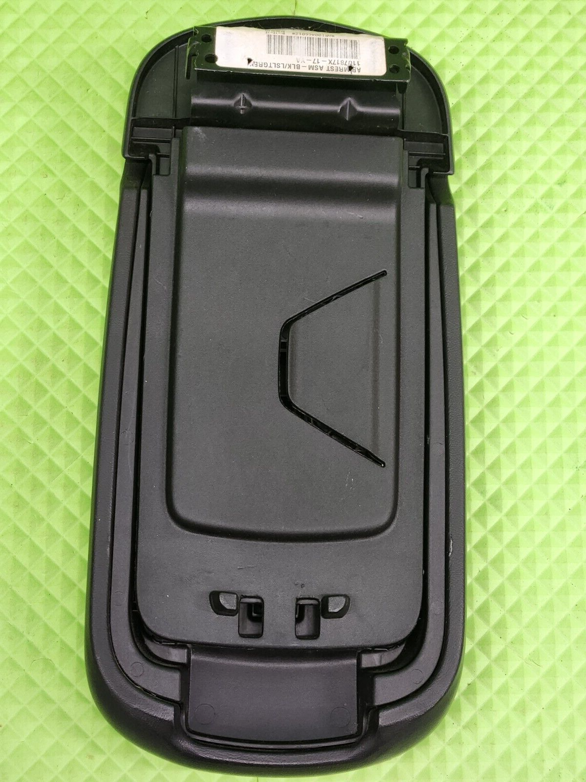 🔥2011-2014 CHRYSLER 200 DODGE AVENGER CENTER CONSOLE LID ARM REST BLACK