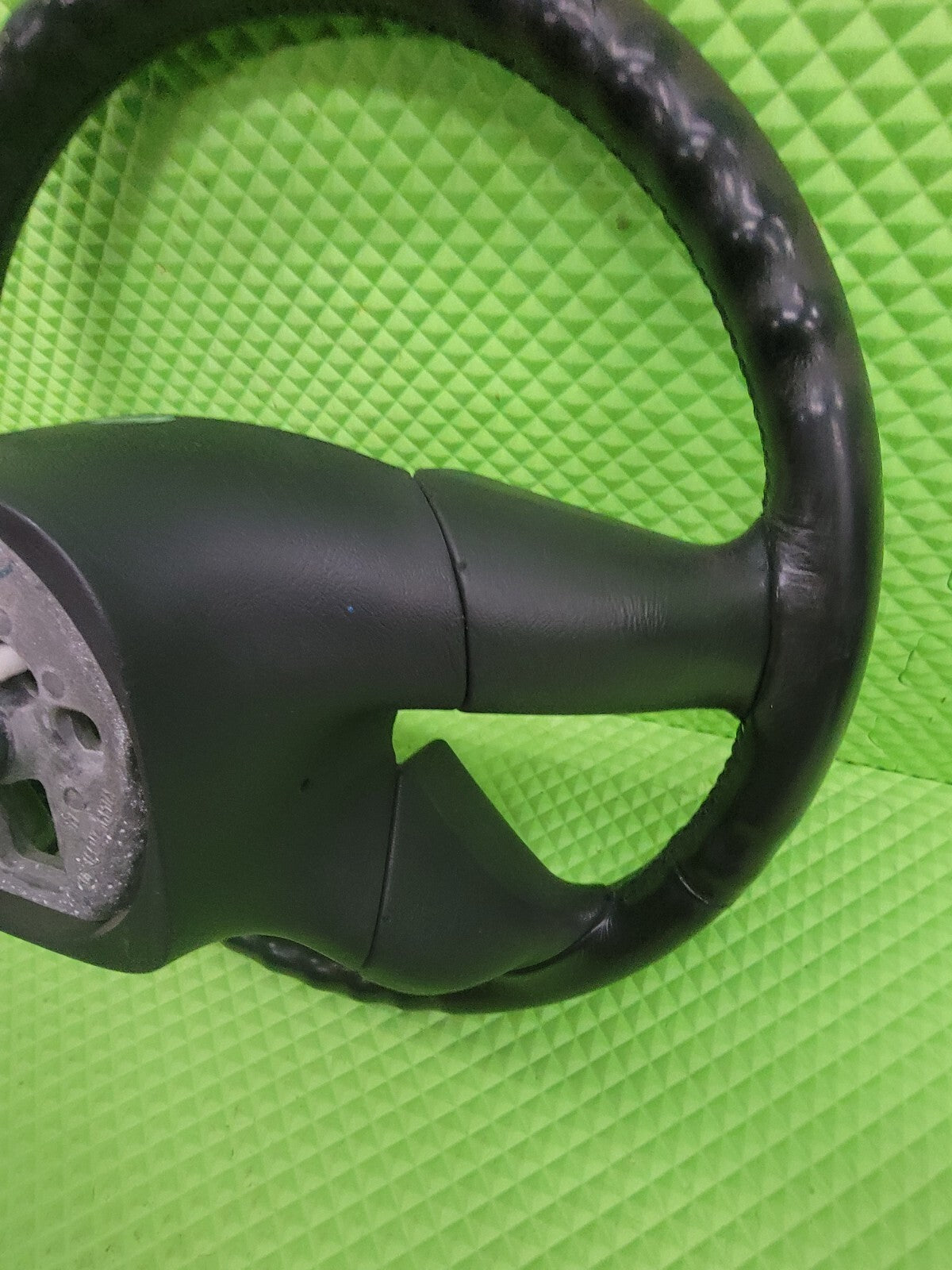 🔥03-06 SILVERADO SIERRA YUKON TAHOE SUBURBAN STEERING WHEEL LEATHER BLACK