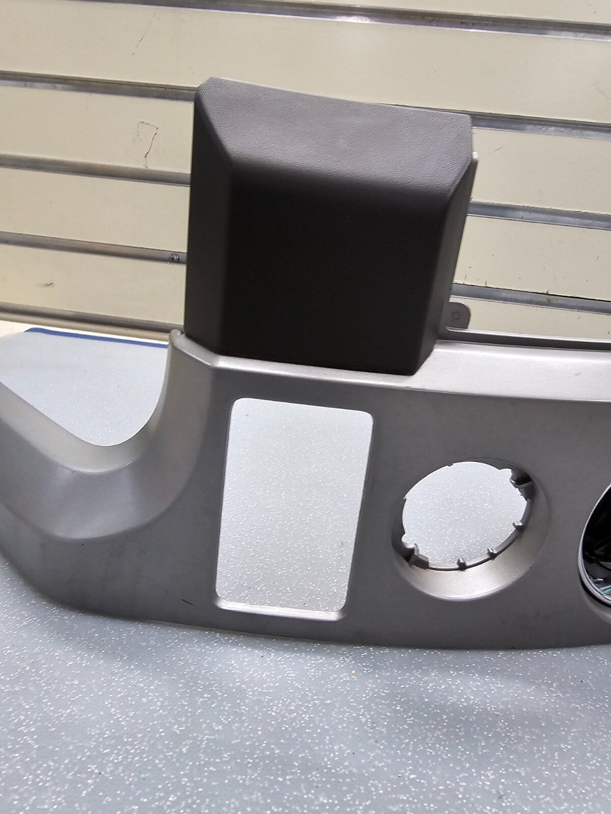 🔥 2009-2014 Ford F150 Dash Air Vent Trim LEFT DRIVER  side SILVER
