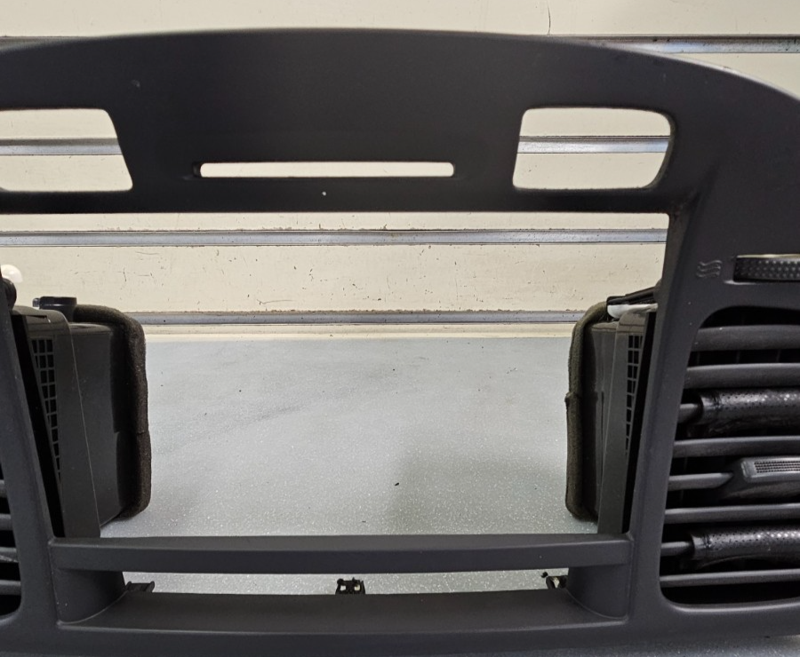 🔥06-11 Kia Rio Center Dash Trim Radio Bezel  Climate With Air Vents Black OEM