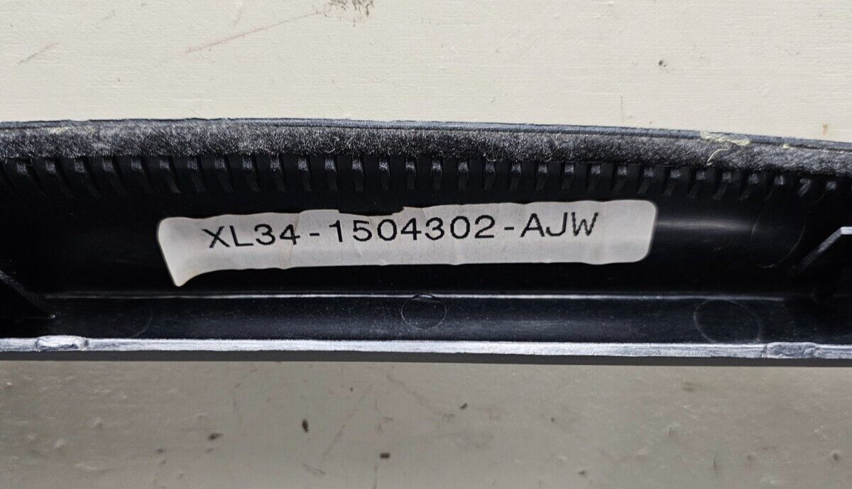 🔥97-03 Ford F150 Center Dash AM FM Radio Climate Trim Stereo BEZEL Panel Gray