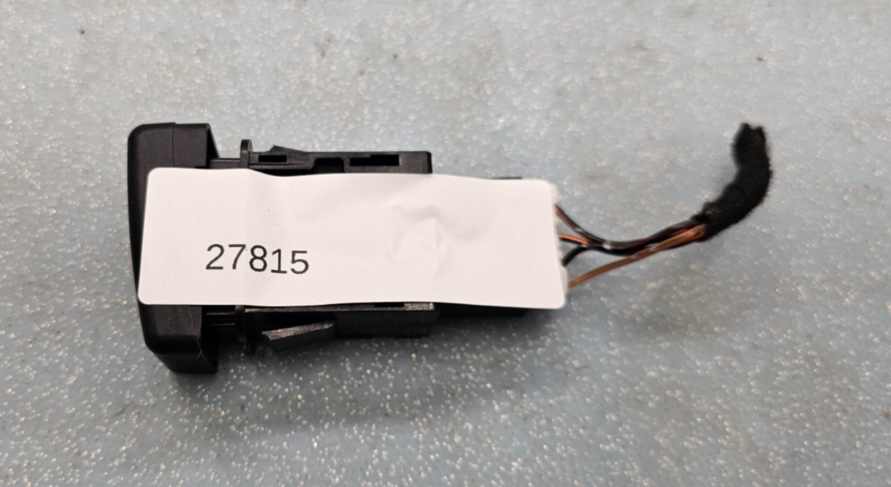 🔥04-09 Mazda3 Mazda 3 Hazard Warning Switch Emergency Flasher Light Assembly