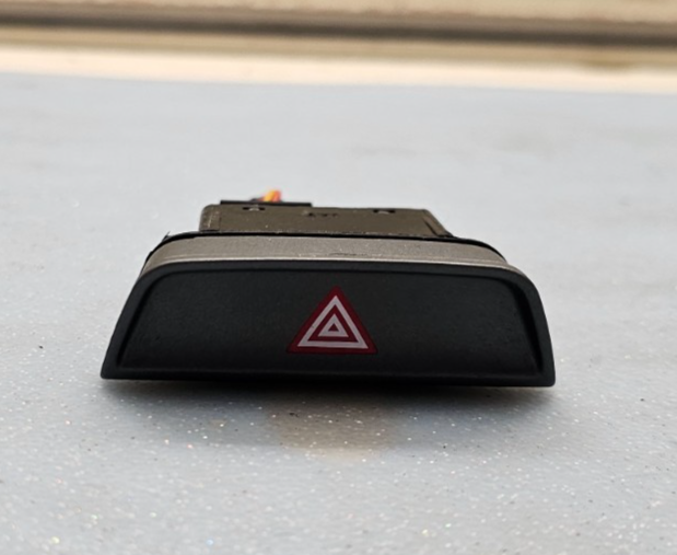 🔥2011-2015 Kia Sportage Hazard Emergency Flasher Warning Switch Button