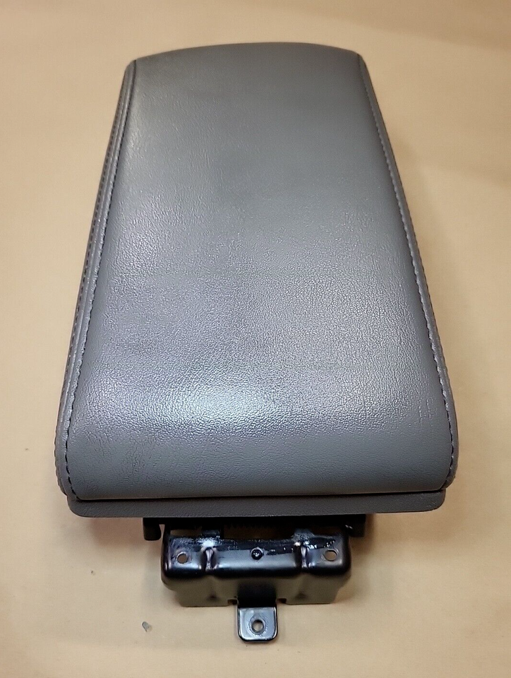 🔥08-12 Chevy Malibu FRONT CENTER CONSOLE LID ARMREST ASSEMBLY STORAGE COVER OEM