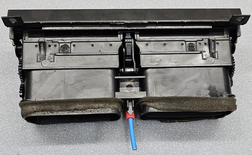 🔥01-06 BMW E46 325i 325ci 330ci Center Dash AC A/C HVAC Air Vent Heater Black